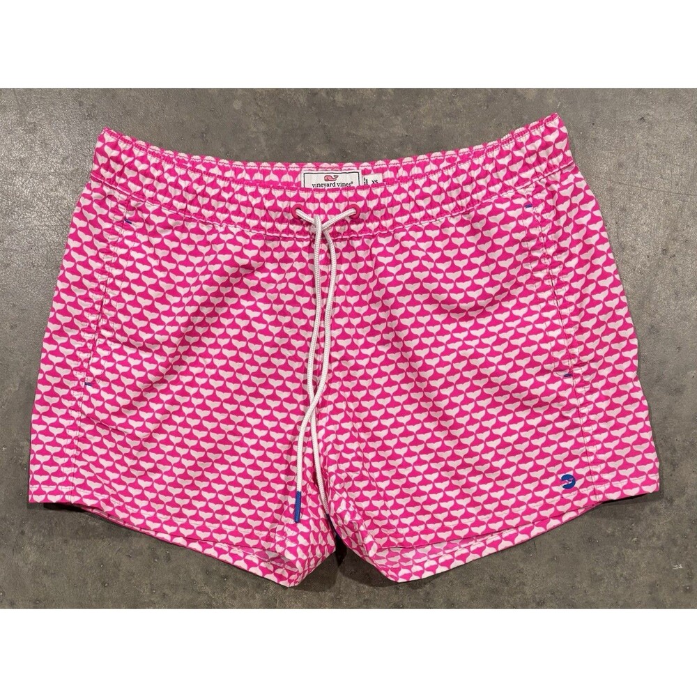 Vineyard Vines Performance Shorts Womens XS Pink Whale Tail Print Mid Rise